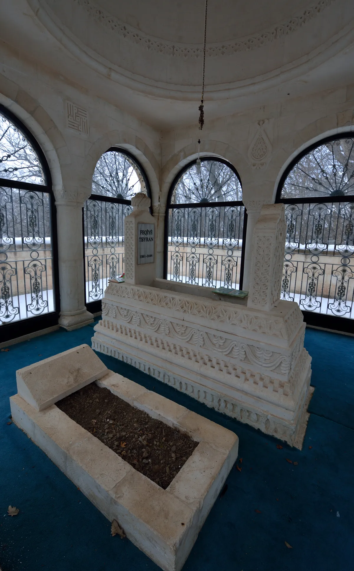 Tomb of Feqiyê Teyran